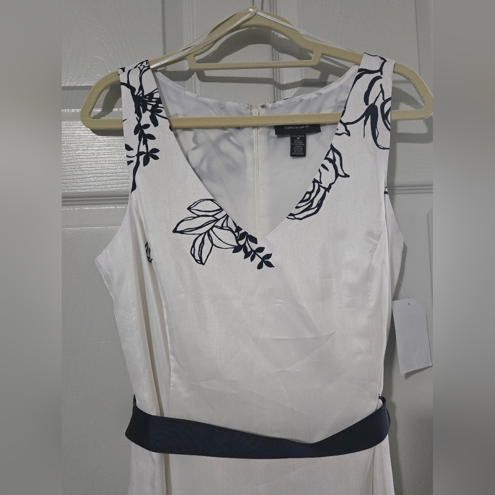 NWT R&M Richards White Blouse with Navy Floral Accents